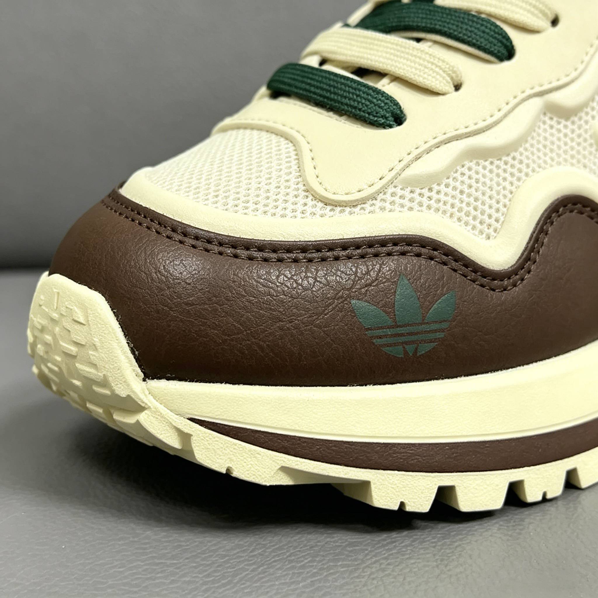 Zadnjih 50 pari čarapa🎁 Adidas Originals niske tenisice 2026
